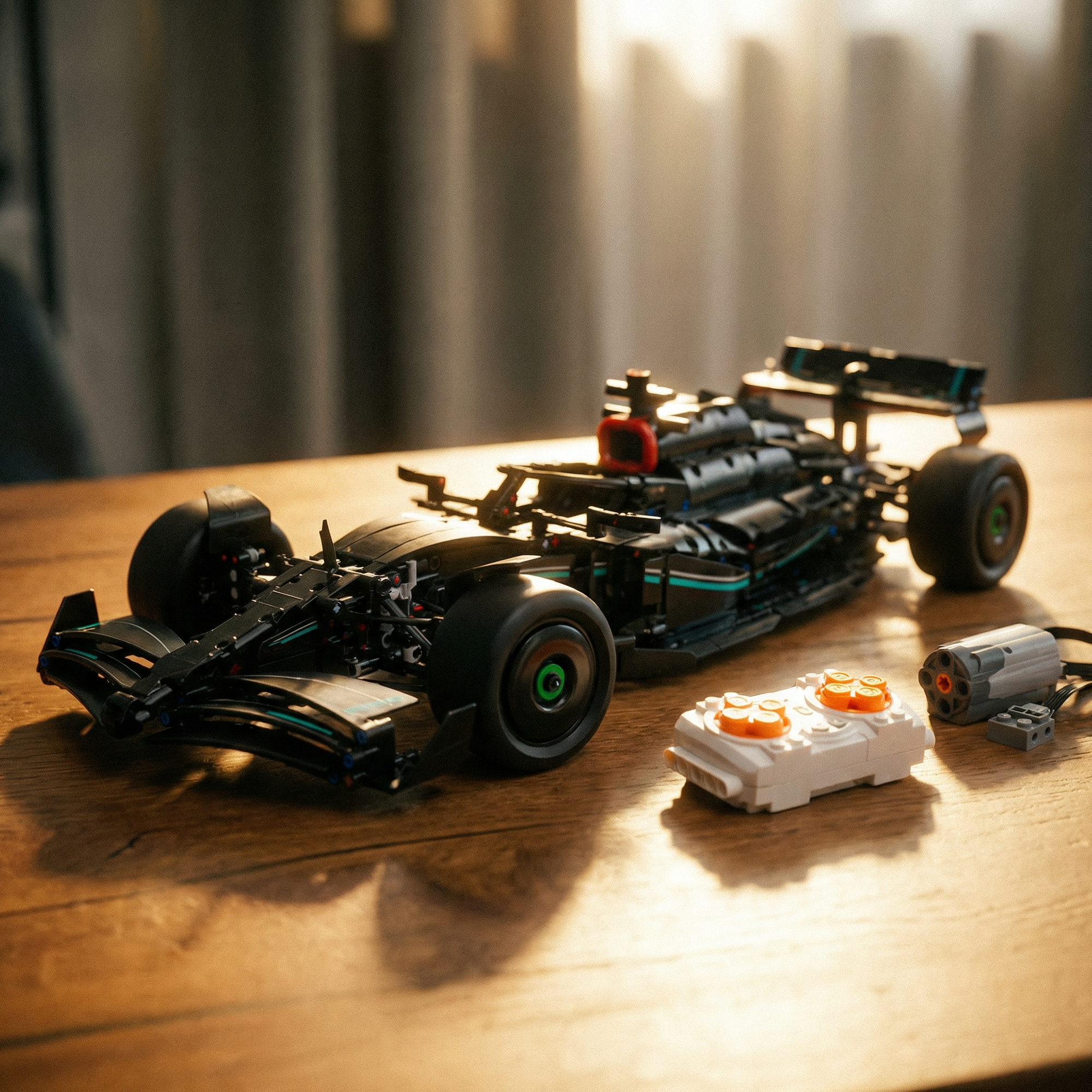 (74% OFF) Fórmula 1 - Mercedes-AMG W14 (1642 peças)